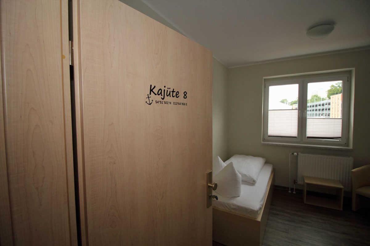 Apartamento Kutterfisch Kajüten direkt im Stadthafen Sassnitz Exterior foto